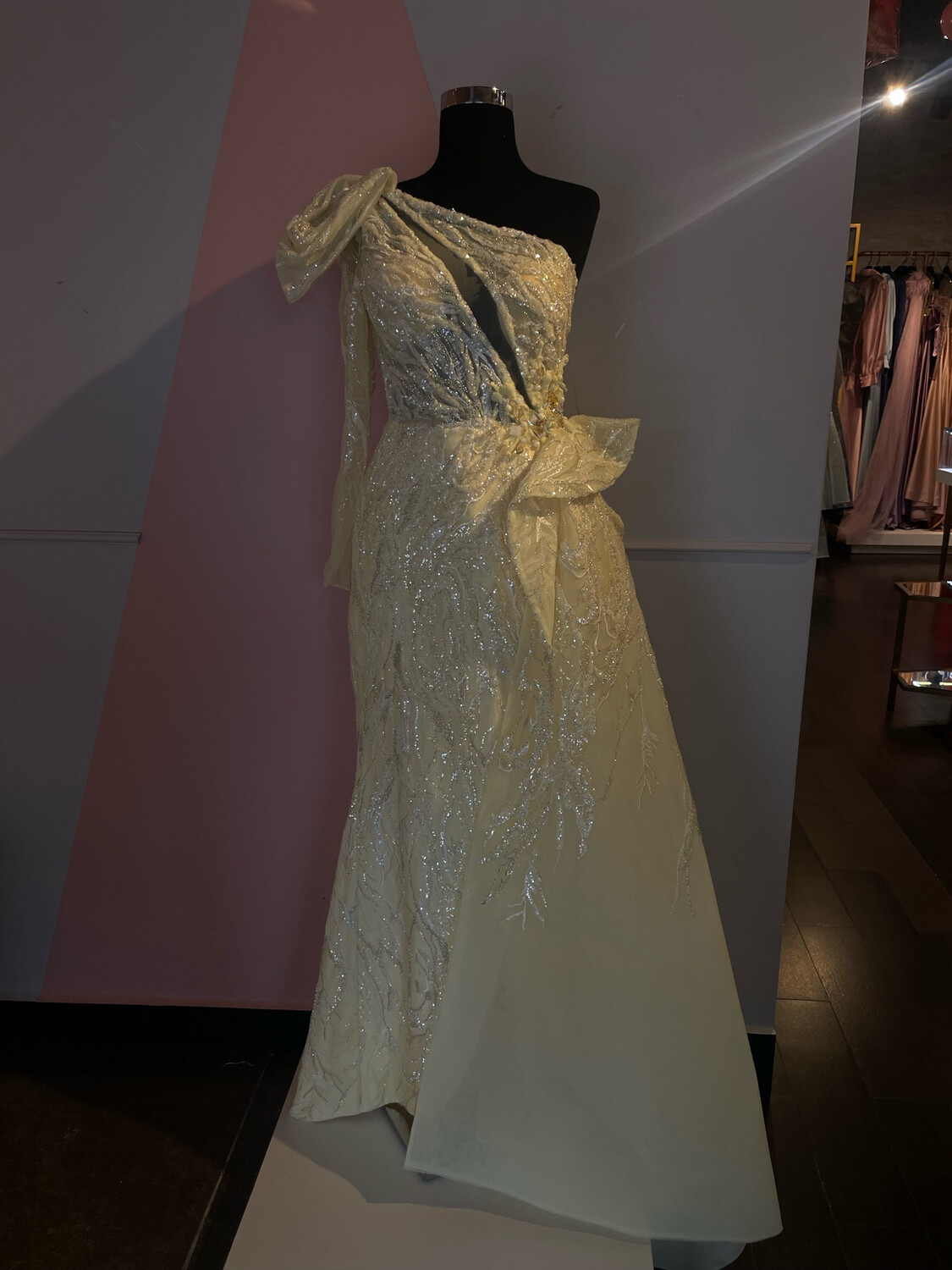 VESTIDO LARGO 	COLOR	AMARILLO 	(YELLOW)	DE	TALLA:	40	EU	/	8	US