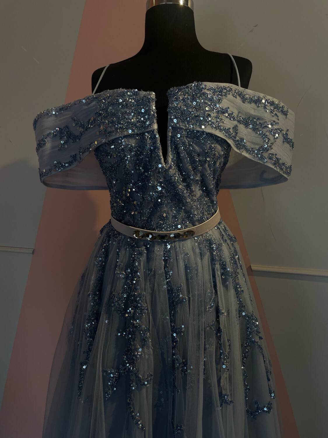 VESTIDO LARGO 	COLOR	 AZUL  INDIGO		DE	TALLA:	44	EU	/	12	US