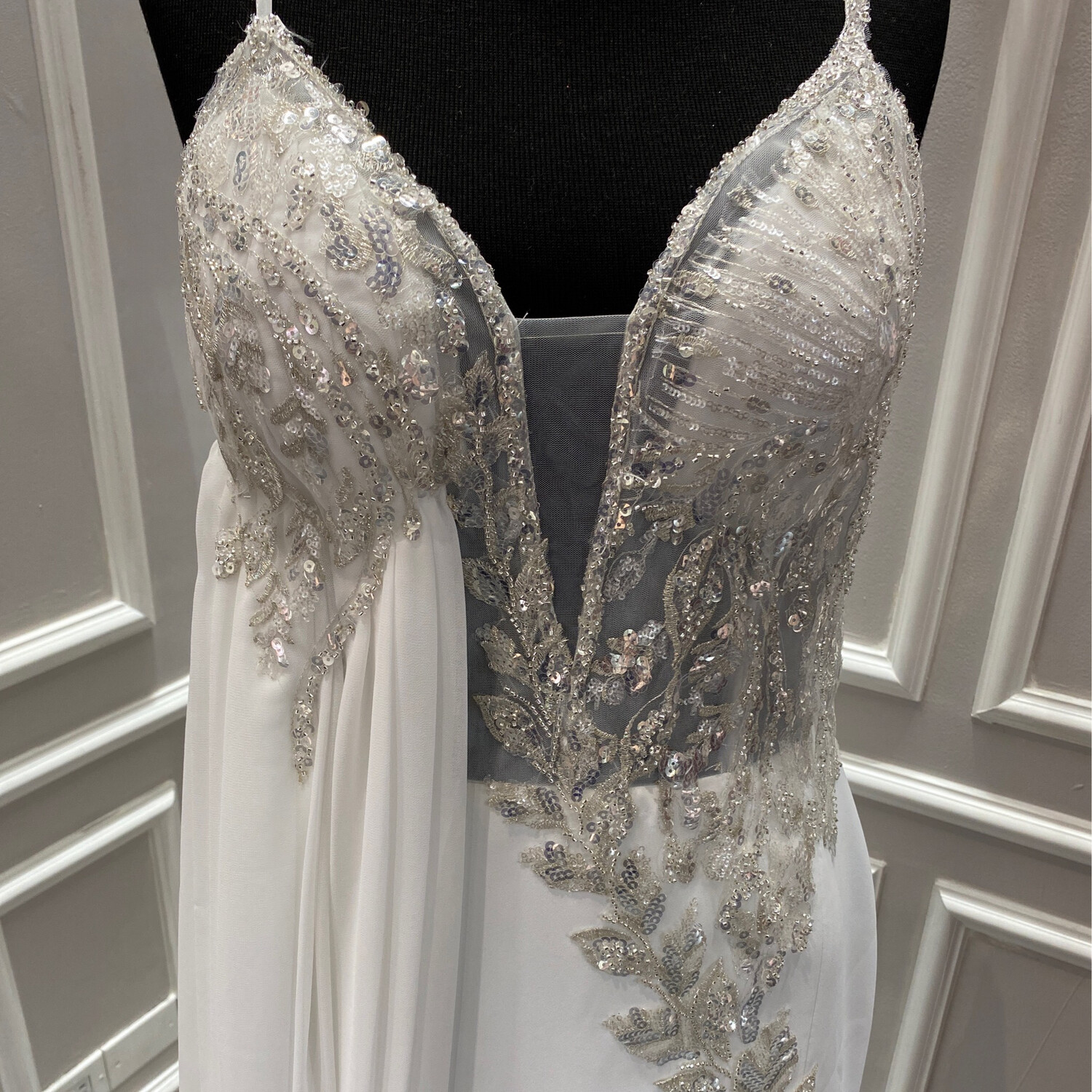 VESTIDO LARGO 	COLOR	BLANCO	TALLA:	44	EU	o	12	US