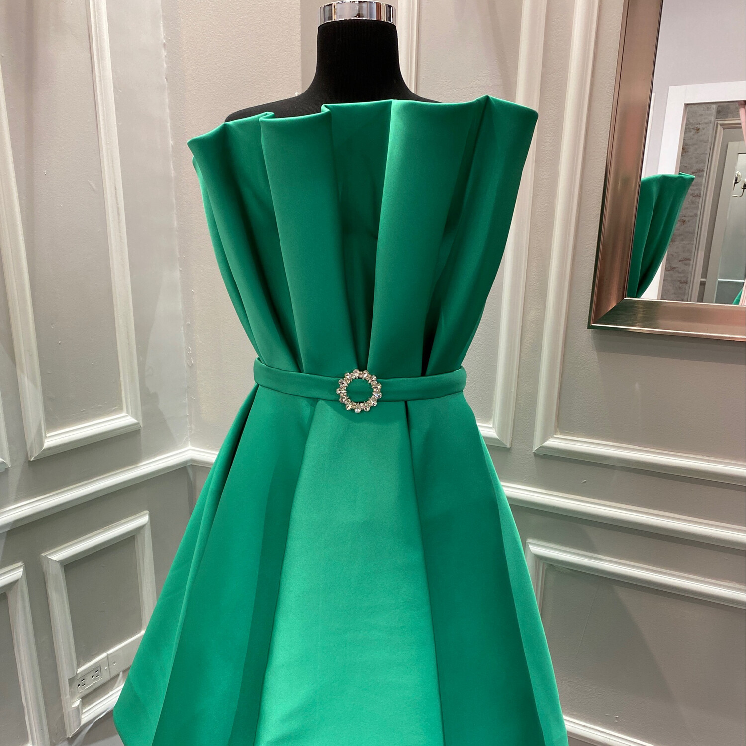 VESTIDO LARGO 	COLOR	VERDE	TALLA:	44	EU	o	12	US