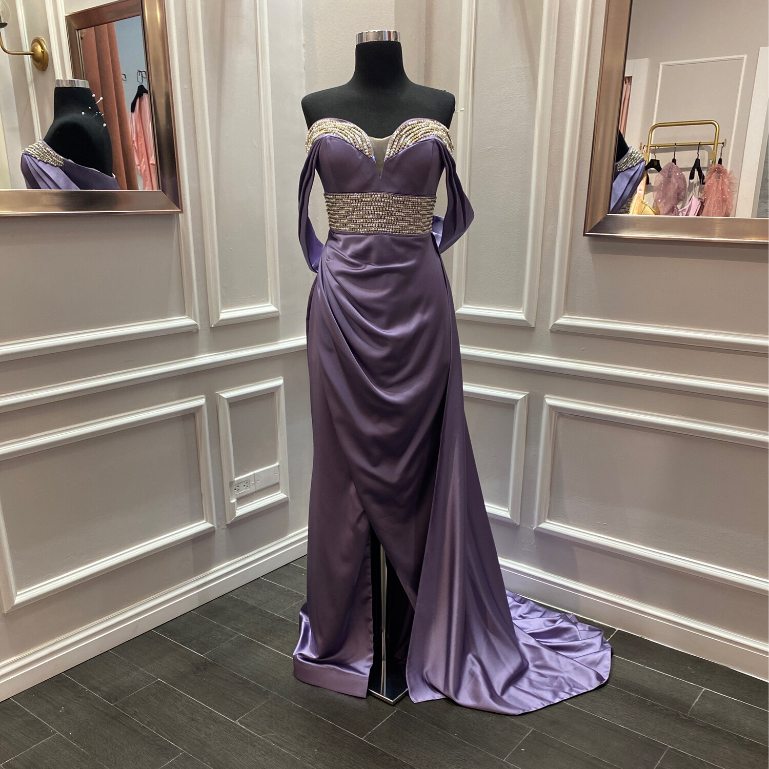 VESTIDO LARGO 	COLOR	LILA		42	EU	/	10	US