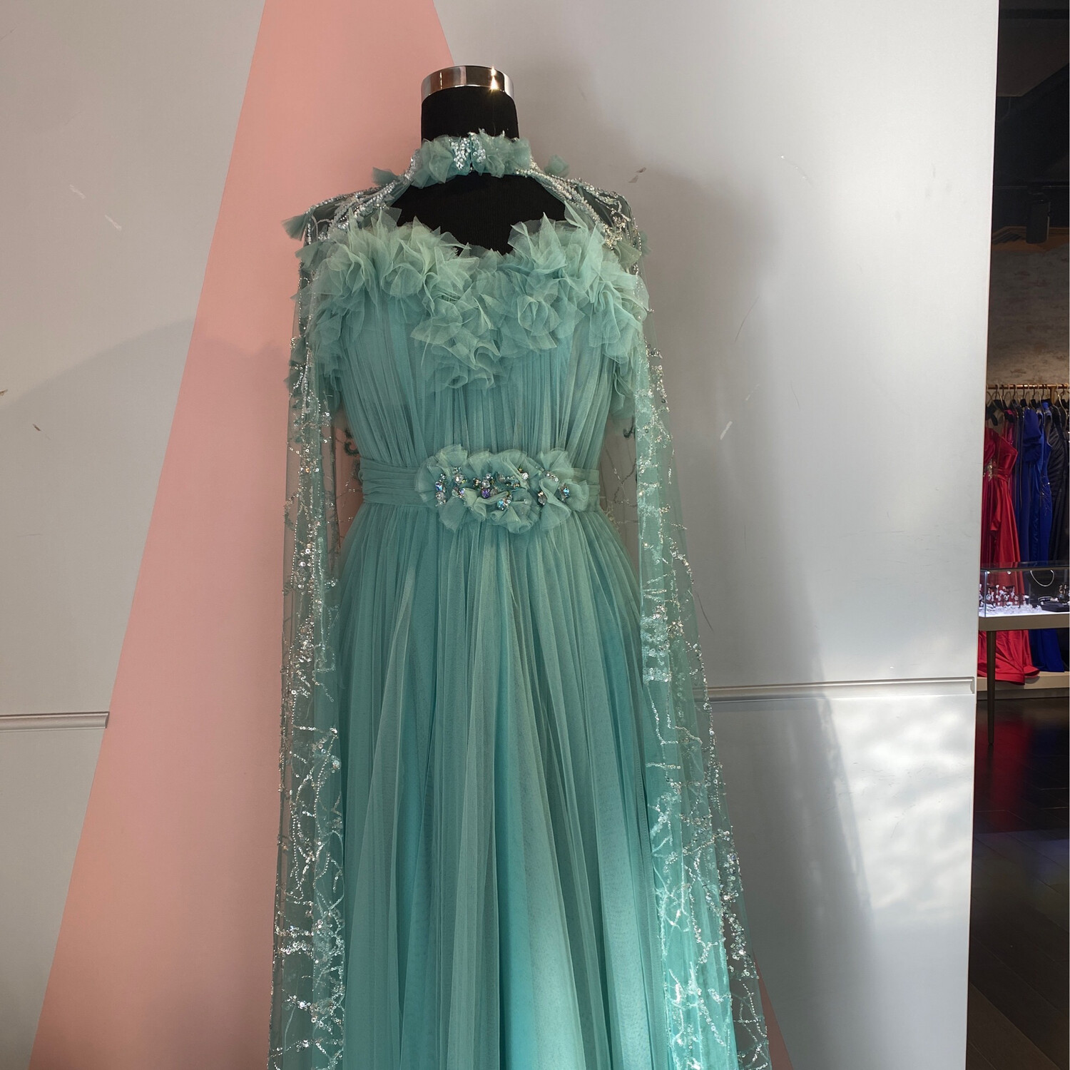 VESTIDO LARGO 	COLOR	VERDE MENTA	(MINT GREEN)	DE	TALLA:	48	EU	/	16	US