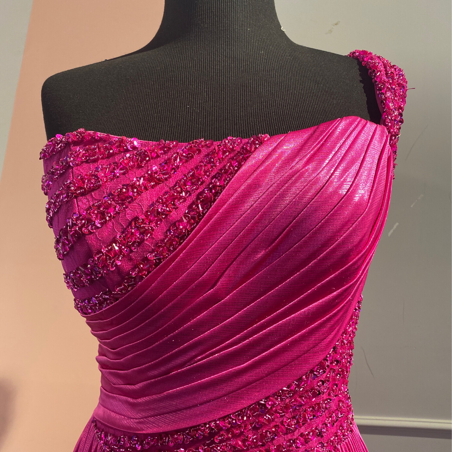 VESTIDO LARGO 	COLOR	ROSADO / FUCSIA	TALLA:	42	EU	/	10	US
