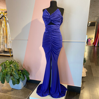 VESTIDO LARGO 	COLOR	AZUL 		DE	TALLA:	38	EU	/	6	US