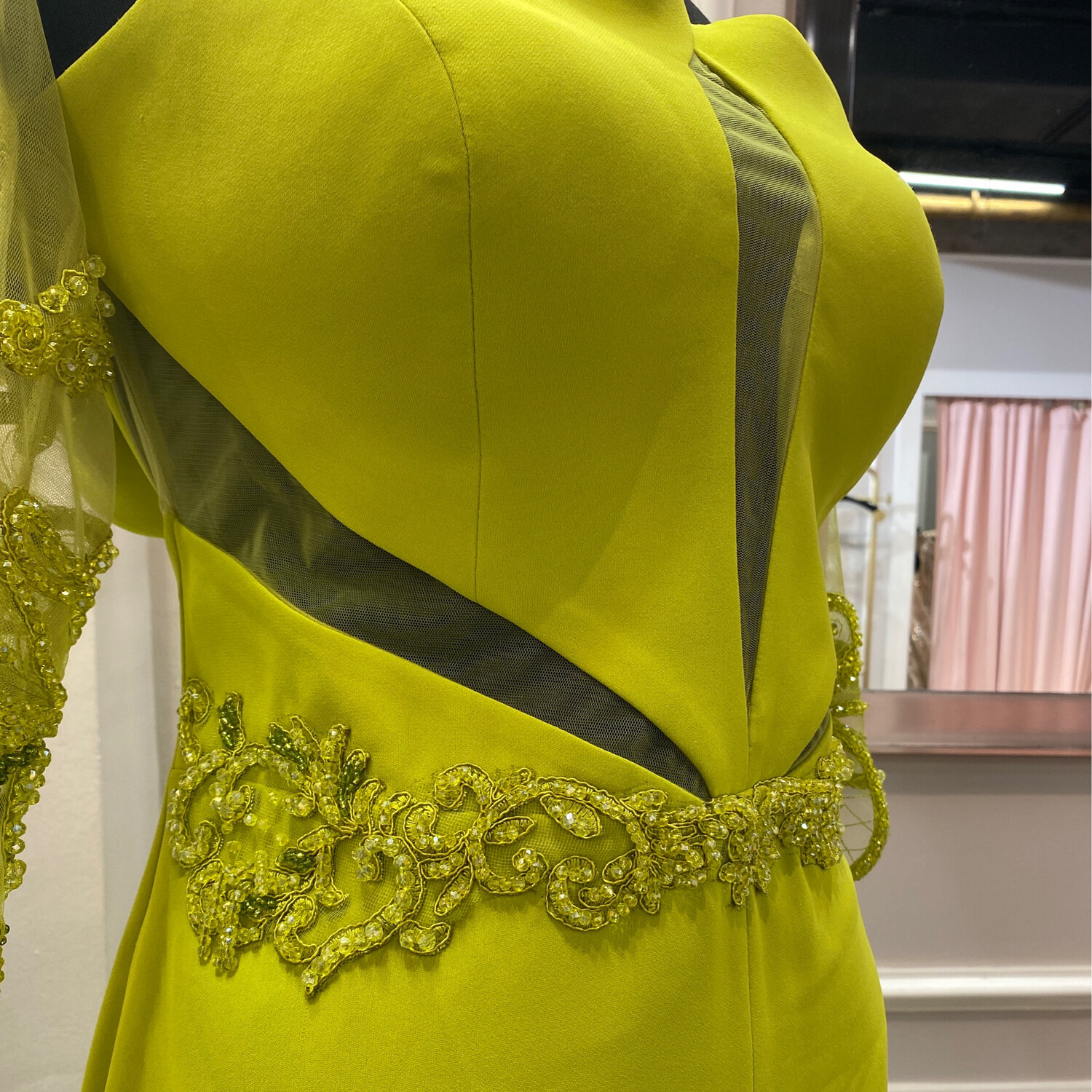 VESTIDO LARGO 	COLOR	VERDE	(GREEN)	DE	TALLA:	44	EU	/	12	US