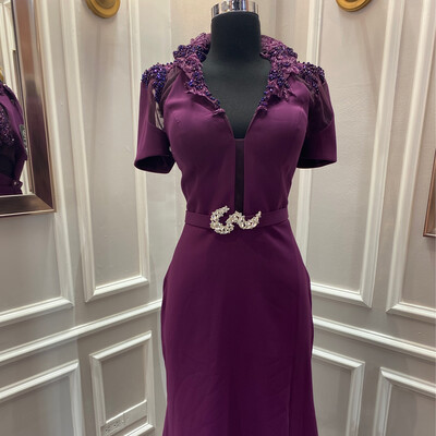 VESTIDO LARGO 	COLOR	MORADO	(PURPLE)	DE	TALLA:	44	EU	/	12	US