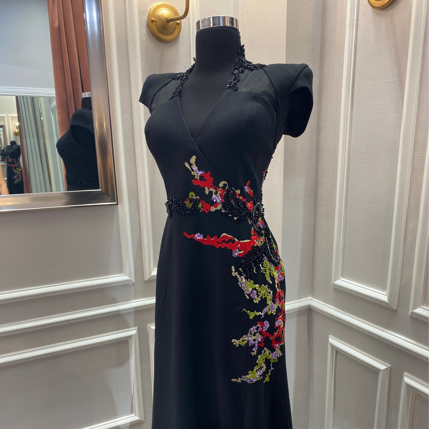 VESTIDO LARGO 	COLOR	NEGRO	(BLACK)	DE	TALLA:	46	EU	/	14 US