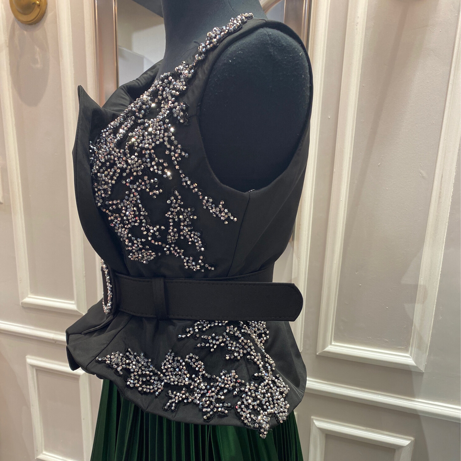 VESTIDO LARGO 	COLOR	VERDE /NEGRO	TALLA:	44	EU	/	12	US