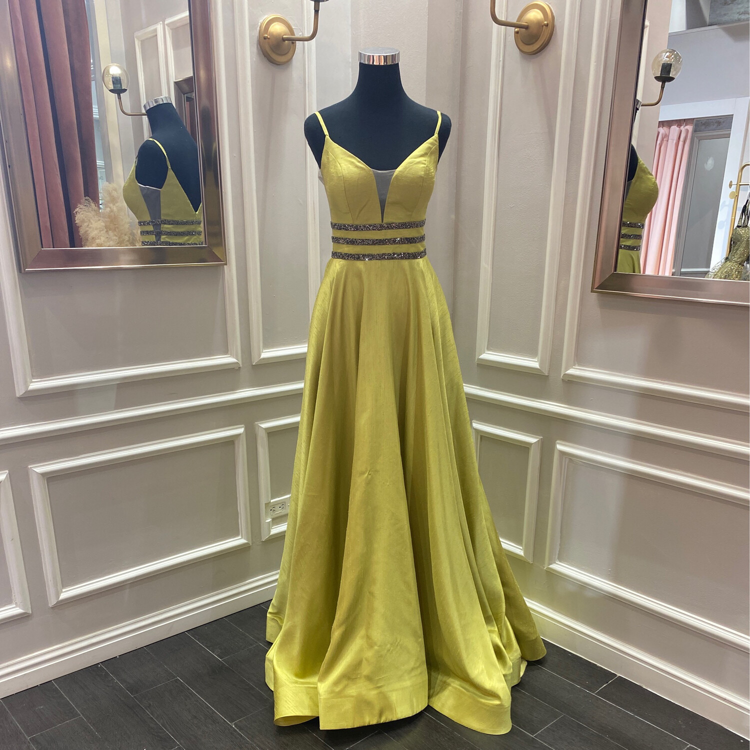 VESTIDO LARGO  VERDE MANZANA TALLA 44