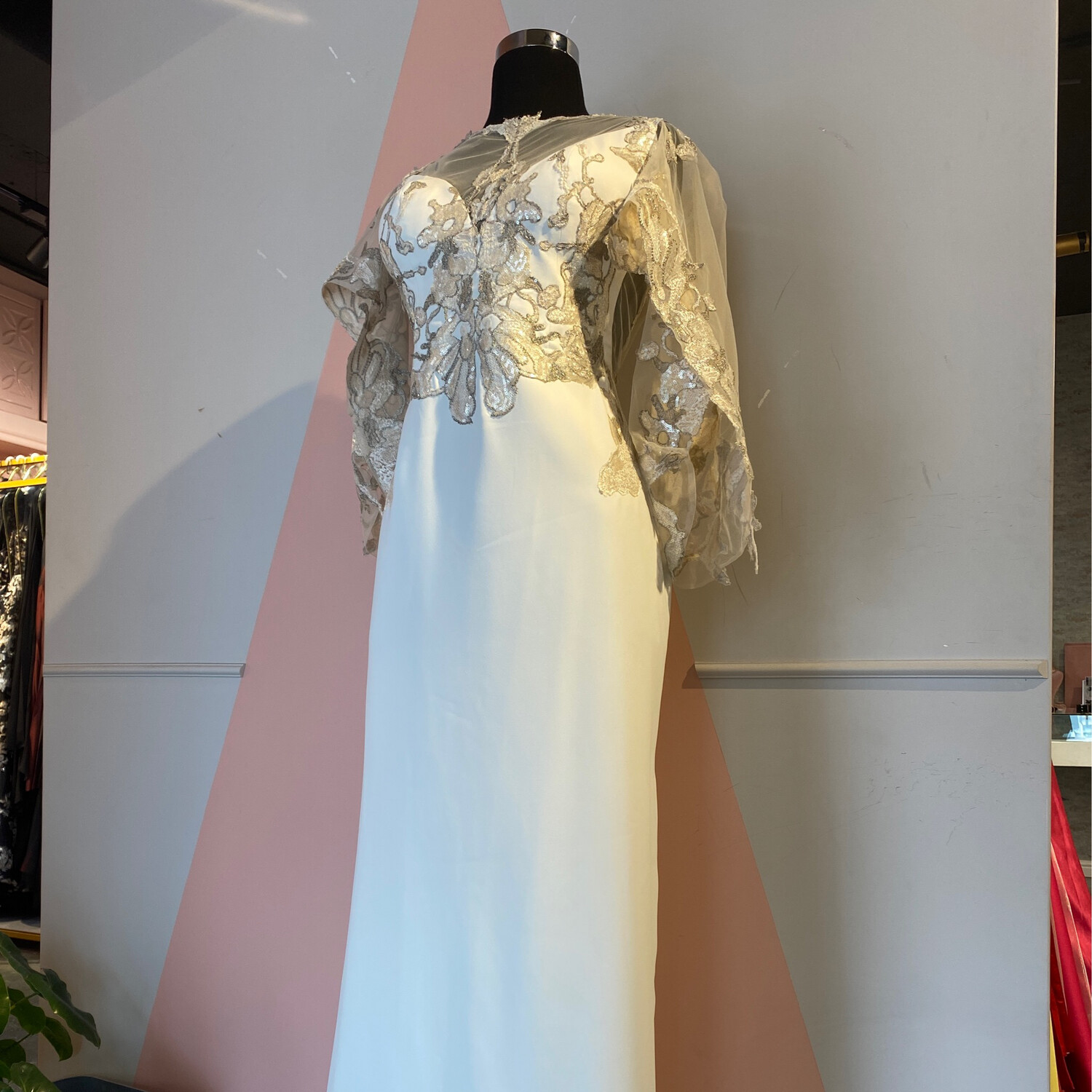 VESTIDO LARGO	COLOR	BLANCO	WHITE	DE	TALLA:	46	EU	/	14	US