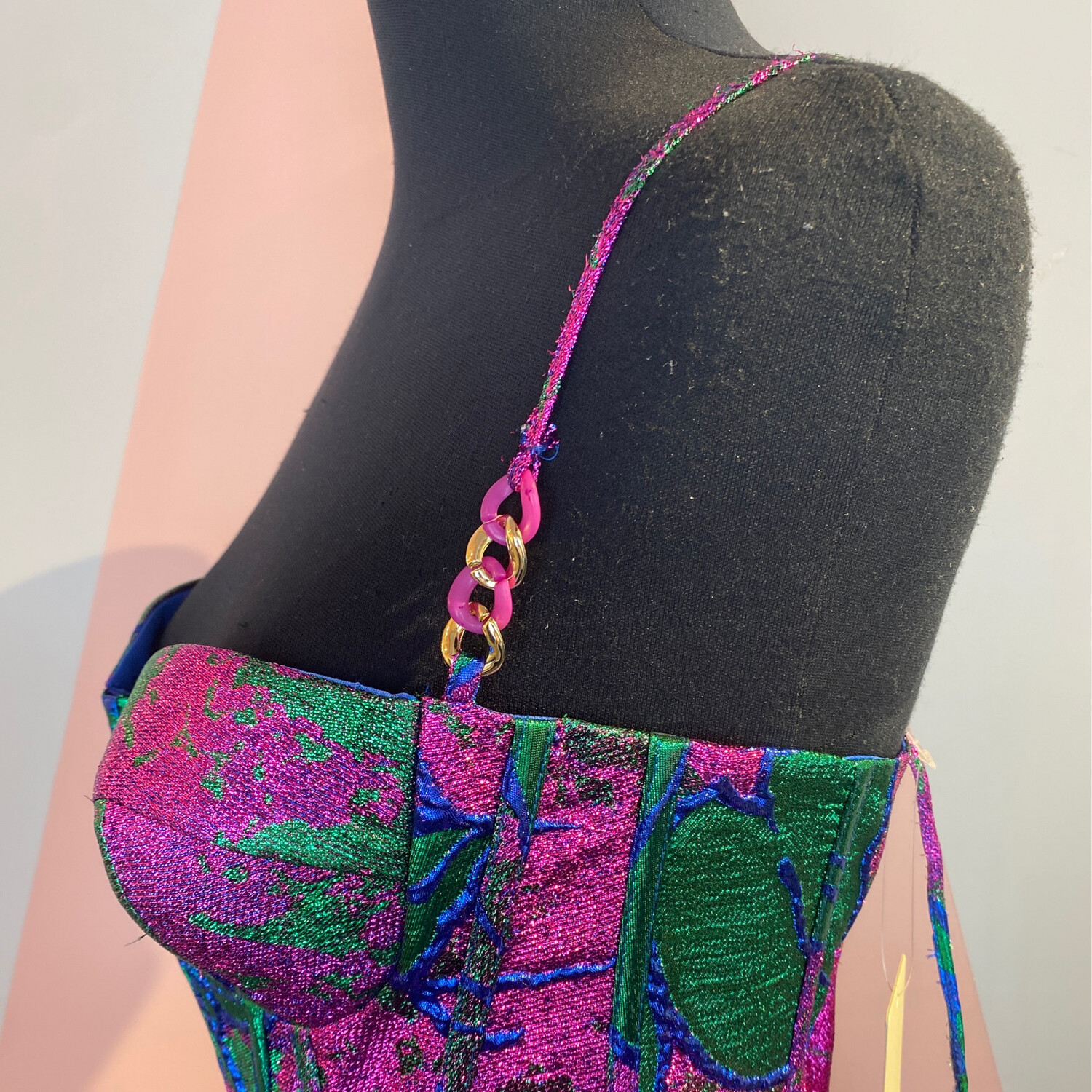 Vestido corto de colores de diversas tallas