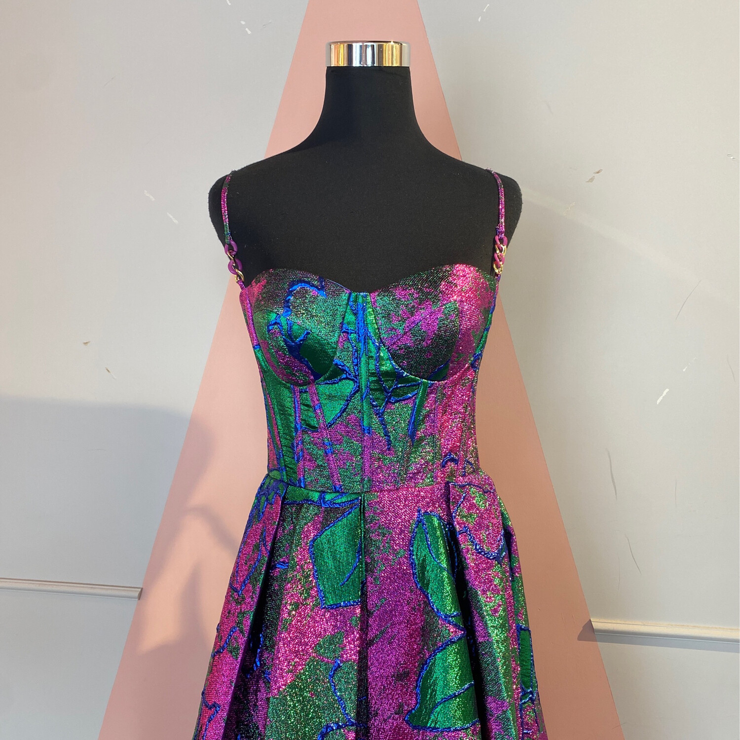 Vestido corto de colores de diversas tallas