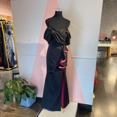 VESTIDO LARGO 	COLOR	NEGRO / ROSADO		DE	DIVERSAS TALLAS