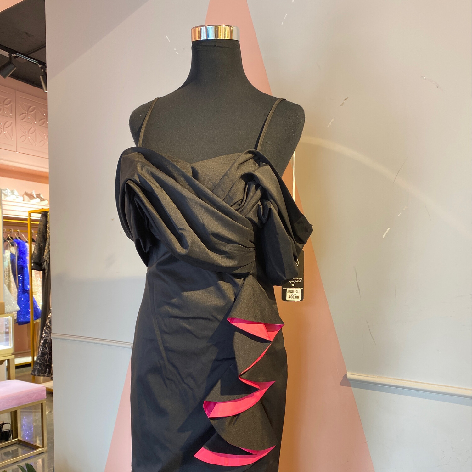 VESTIDO LARGO 	COLOR	NEGRO / ROSADO		DE	DIVERSAS TALLAS