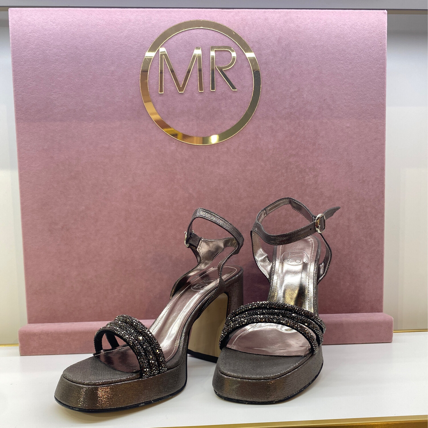 SANDALIA BLACK SILVER - ABIERTA DE 3 LINEAS CON BRILLANTES - TACON DE 10 CM / PLATAFORMA DE CM