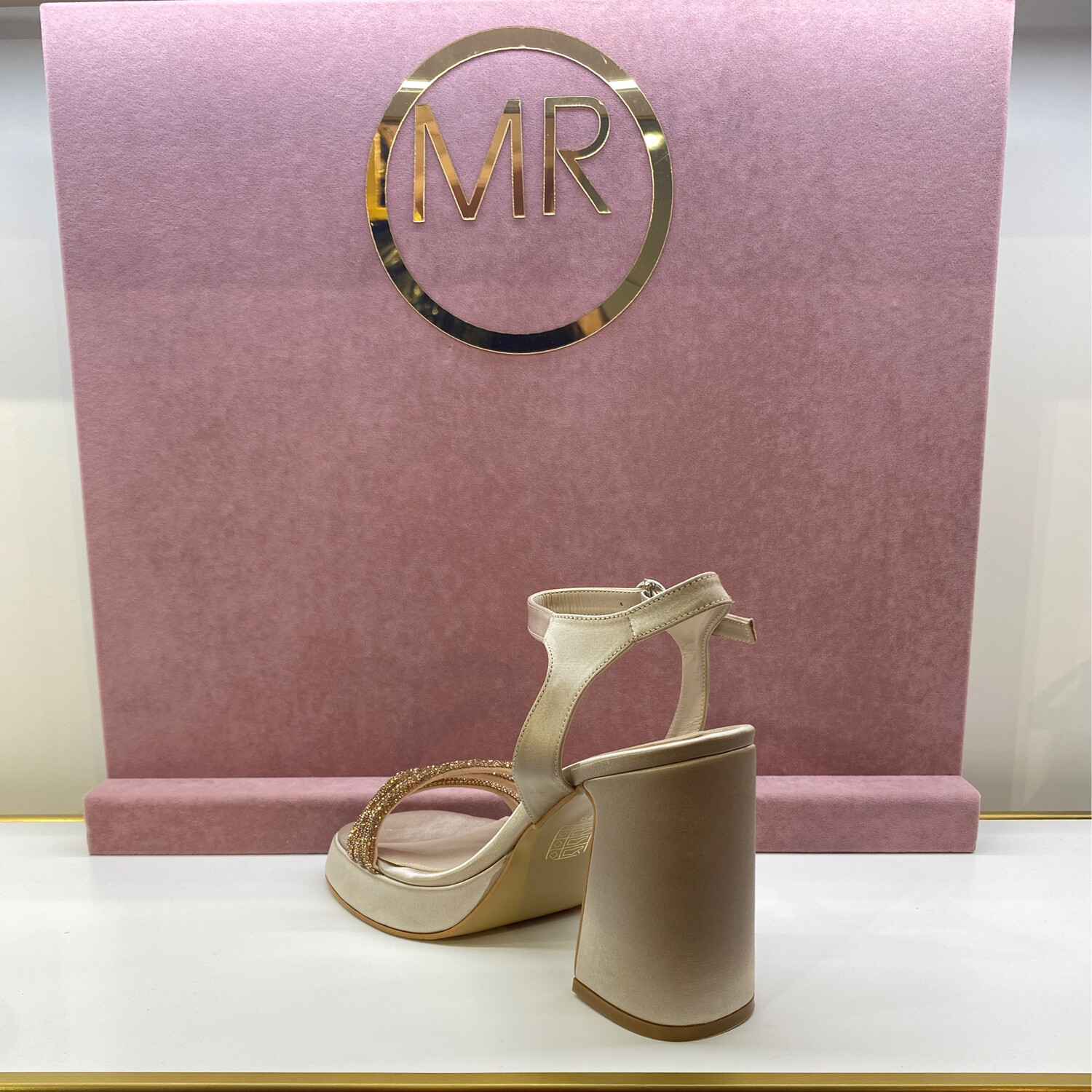 SANDALIA ROSE GOLD- ABIERTA DE 3 LINEAS CON BRILLANTES - TACON DE 10 CM / PLATAFORMA DE CM