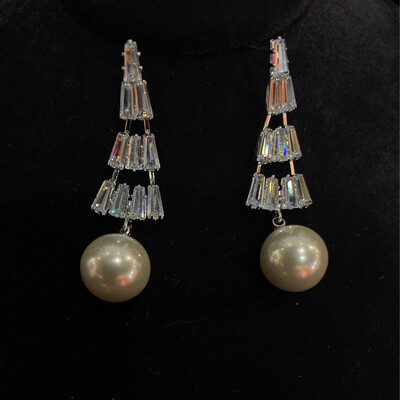 ARETE - MEDIANO - PLATEADO CON PERLA COLGANTE
