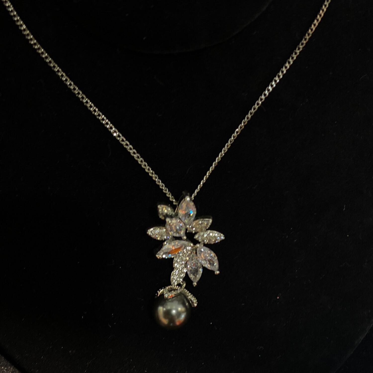 COLLAR - SILVER