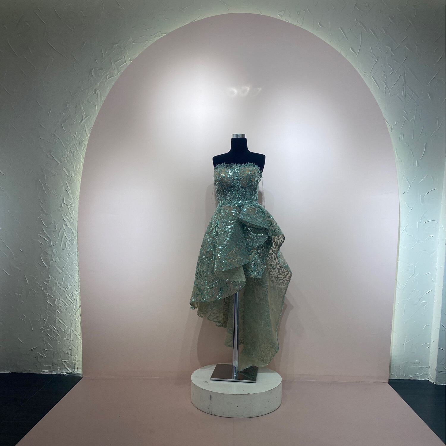 Vestido corto largo, color	verde.  Talla VENDIDO Vestido corto largo, color	verde.  Talla VENDIDO