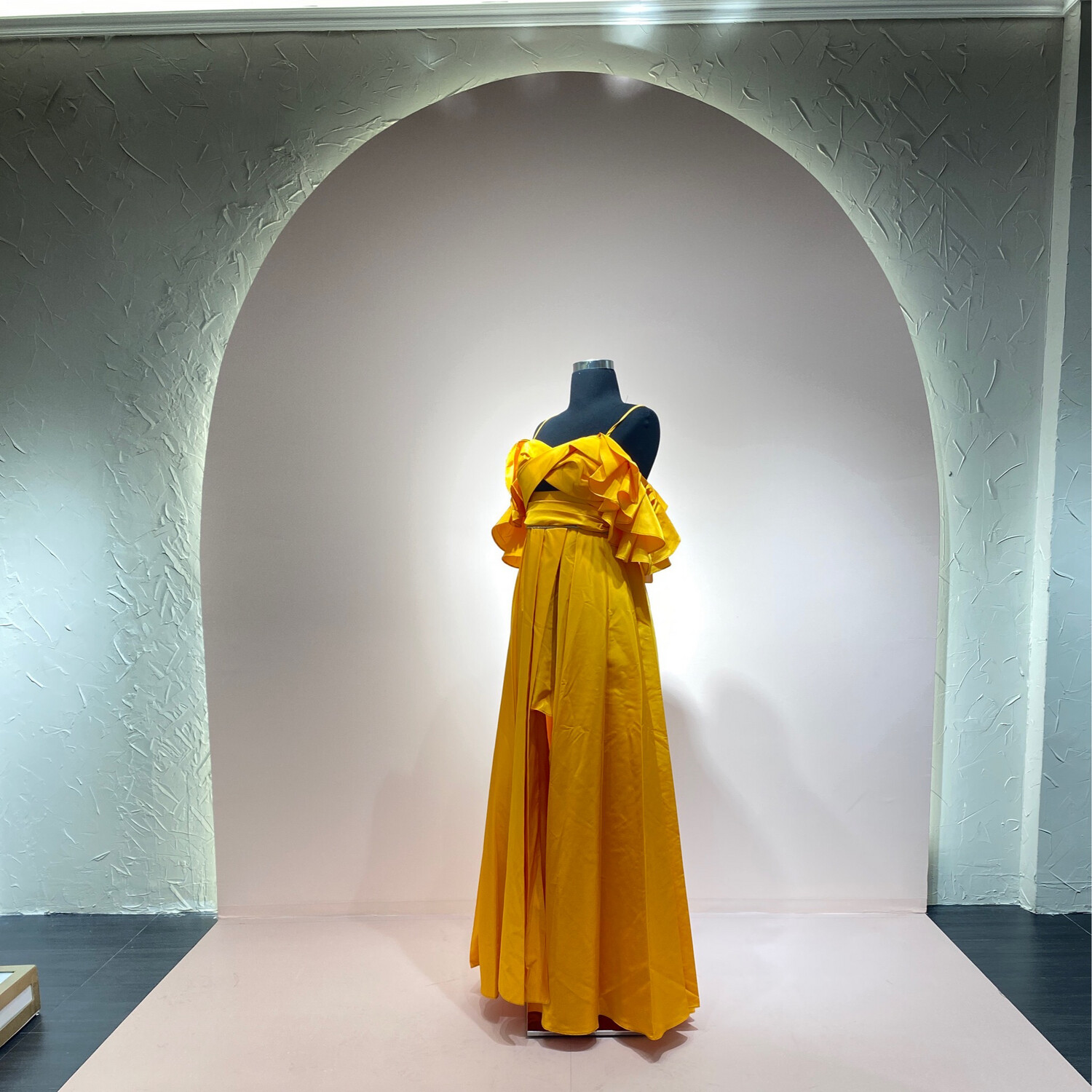 Vestido Largo,	Amarillo mostaza	,Talla	36 -38 - 40 - 42