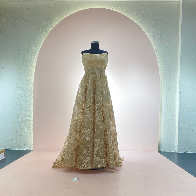 Vestido Largo color dorado, talla 44 - L