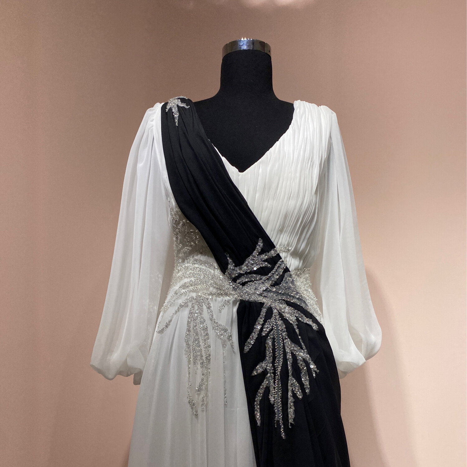 Vestido-Largo-Blanco/Negro-Talla/48 HN058