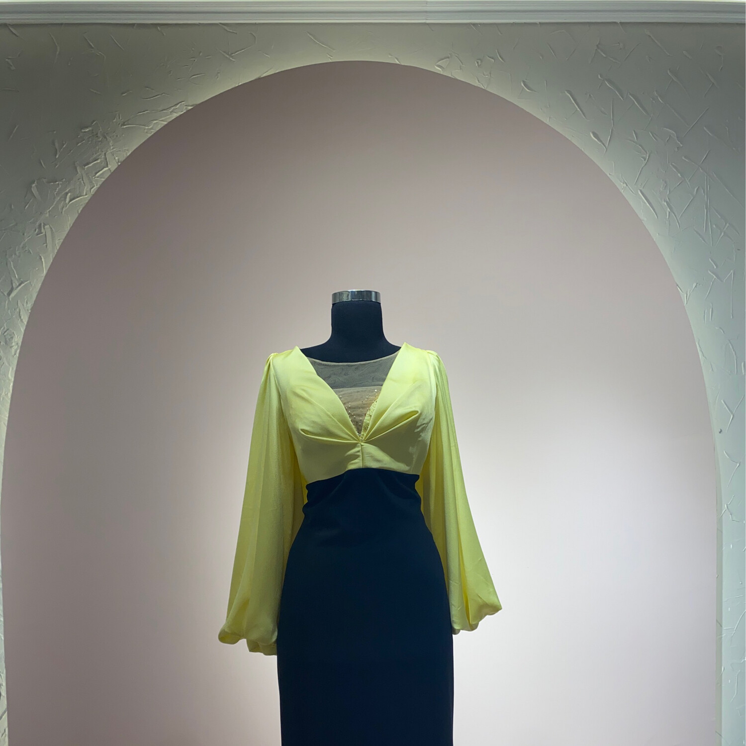 Vestido Largo,	Negro - Amarillo palido	,Talla	48