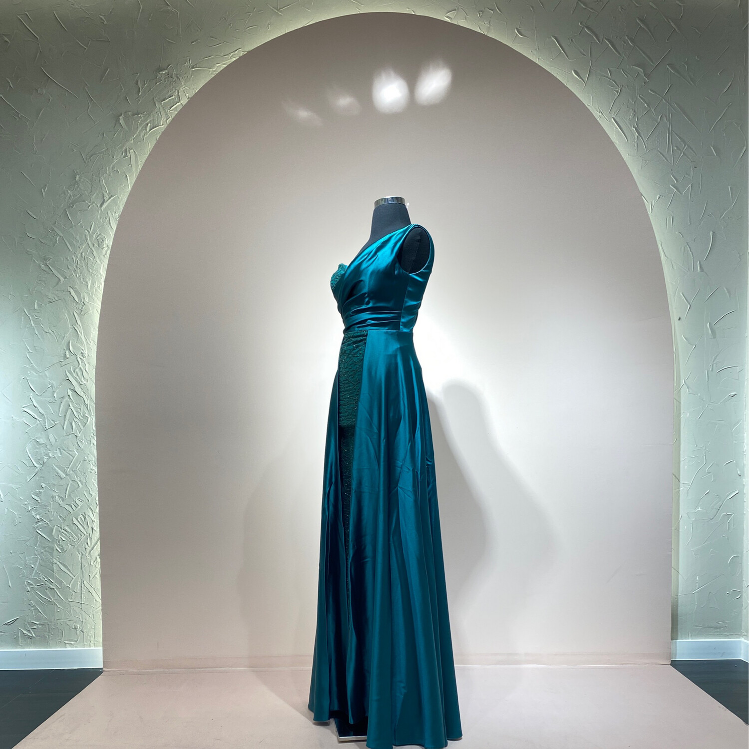 VESTIDO LARGO COLOR VERDE TALLA 1/XS