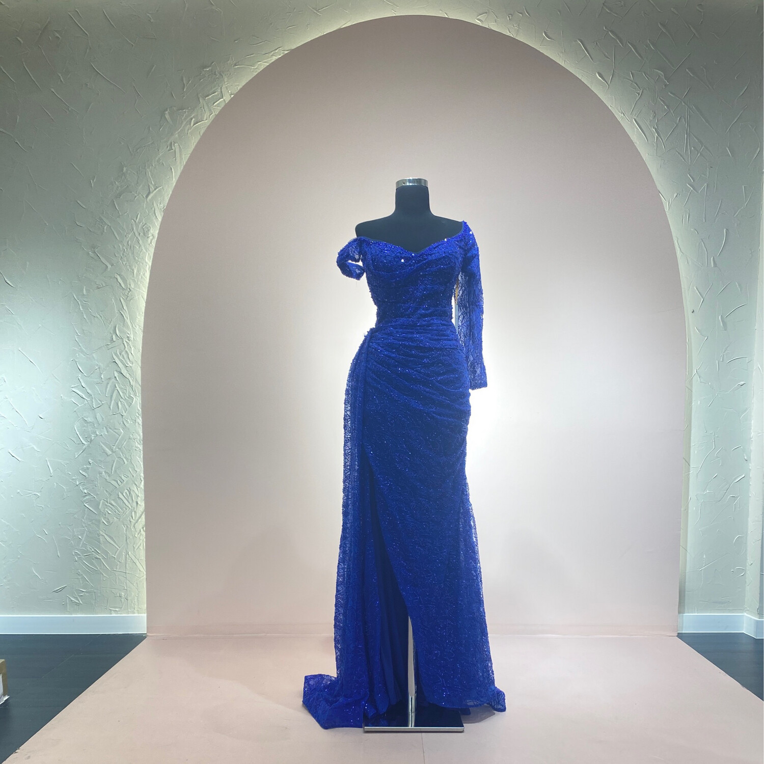 VESTIDO LARGO CORTE SIRENA TALLA 16/M COLOR AZUL ROYAL