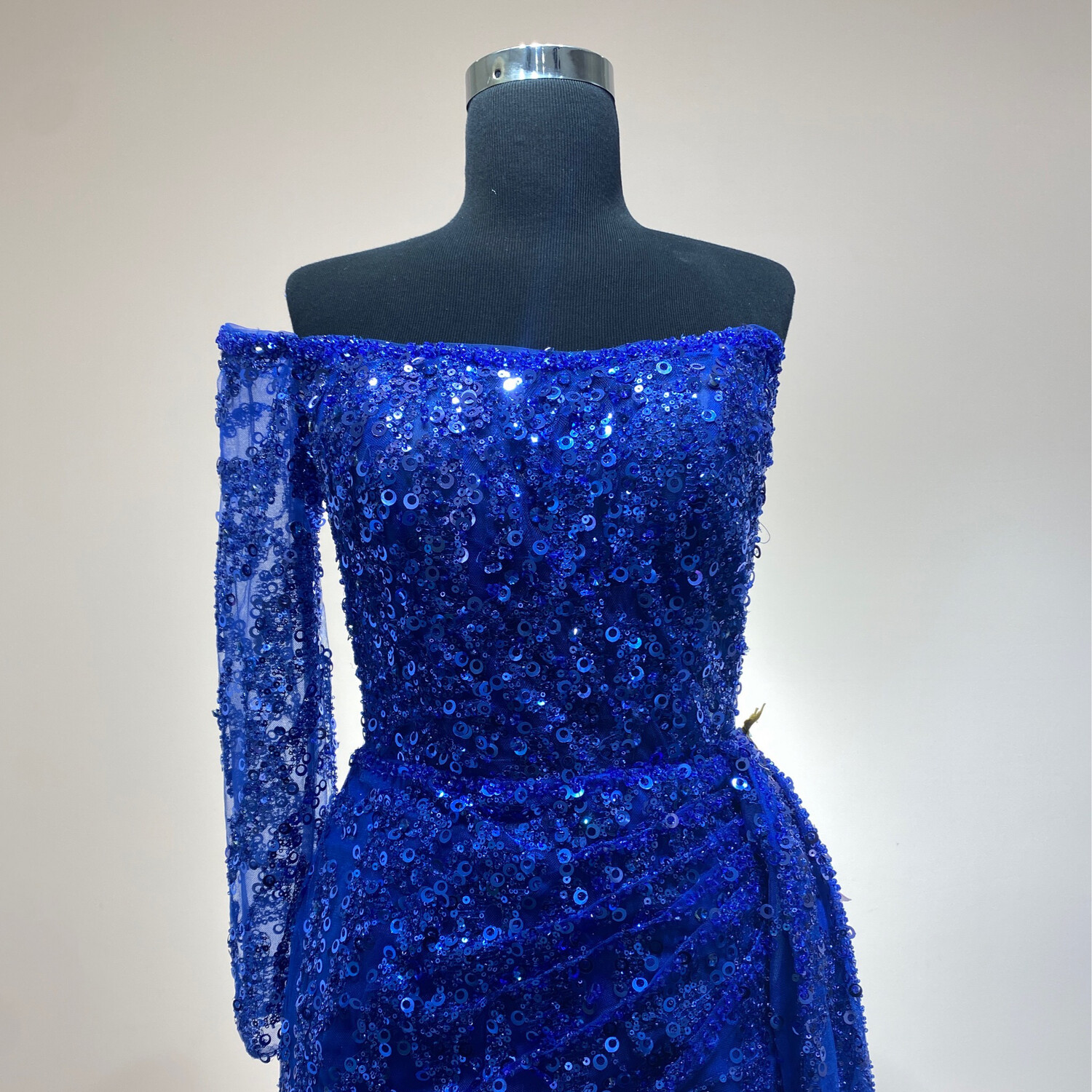 VESTIDO LARGO  CORTE SIRENA TALLA 12/S COLOR AZUL ROYAL