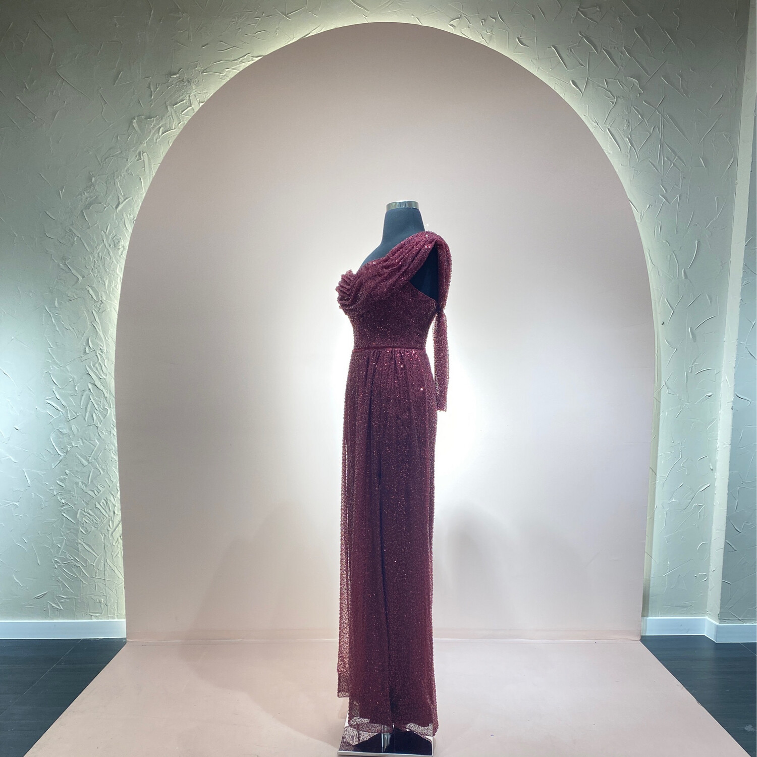 VESTIDO LARGO CORTE CAÍDO TALLA 44/S COLOR ROJO VINO