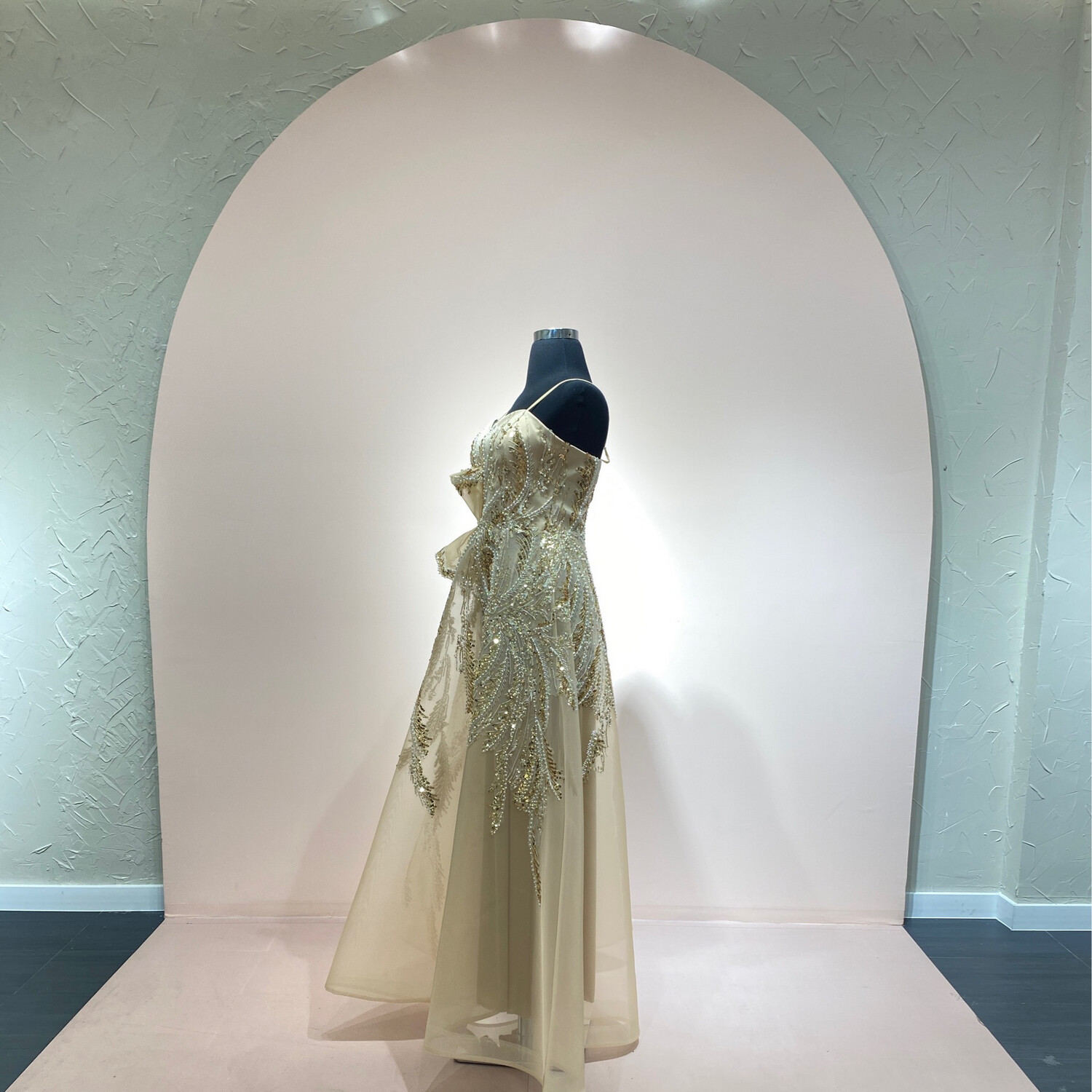 VESTIDO LARGO COLOR NUDE/GOLD TALLA 40/S