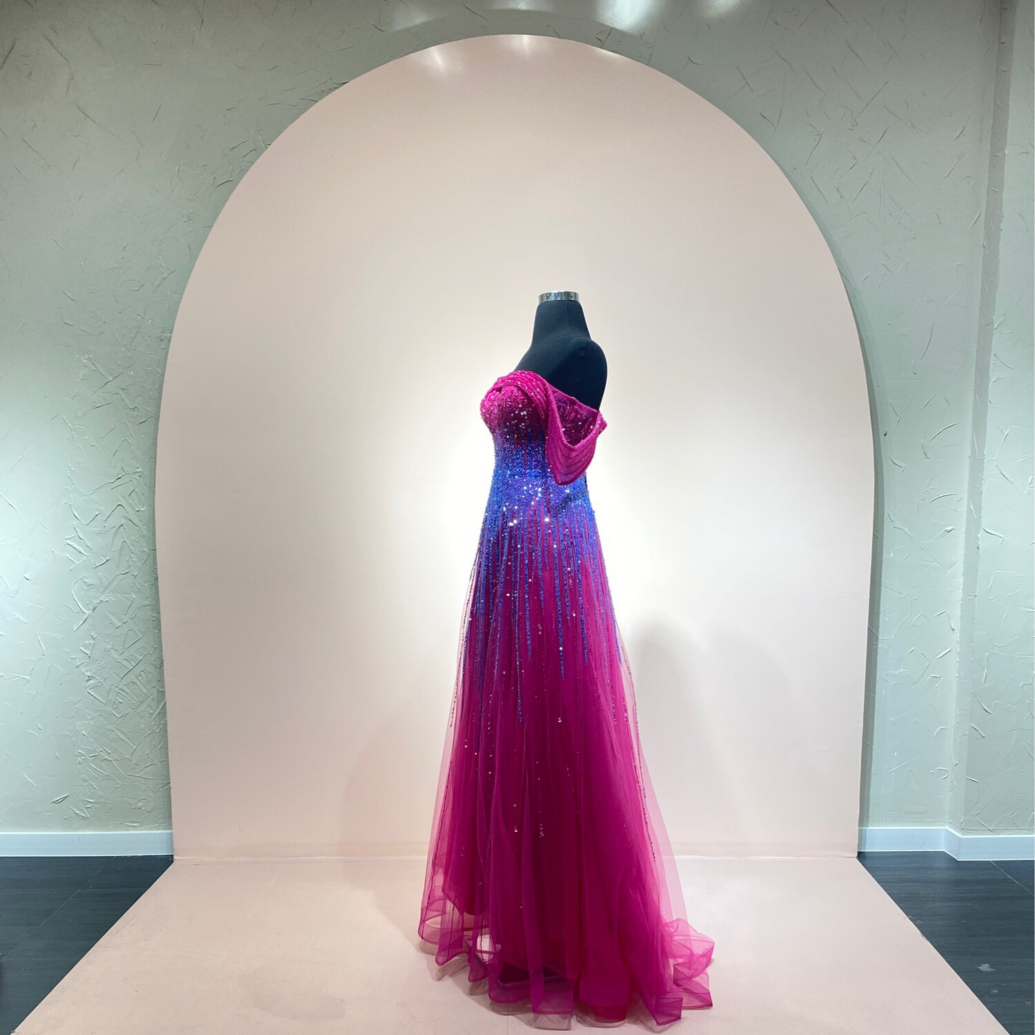 VESTIDO LARGO COLOR FUCSIA TALLA 10/S