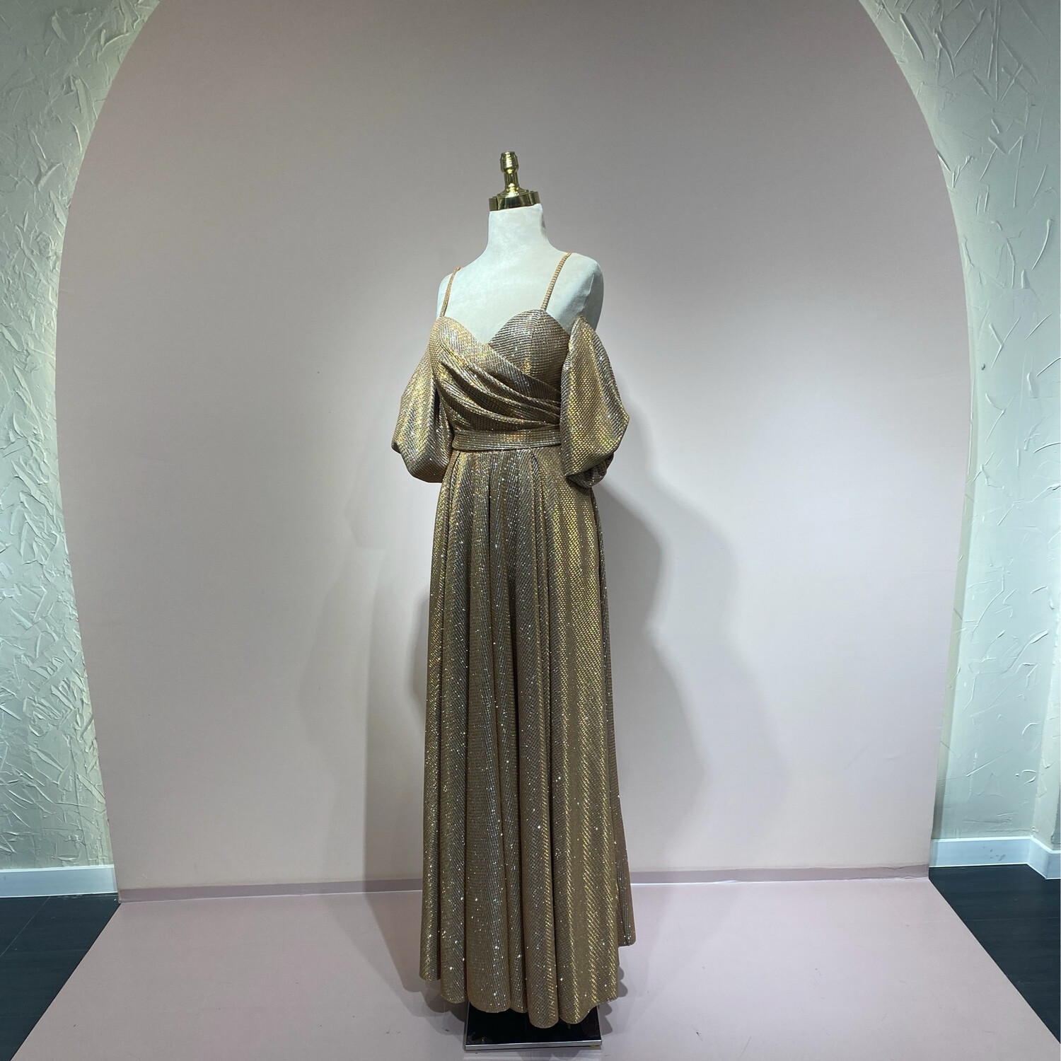 Vestido largo dorado