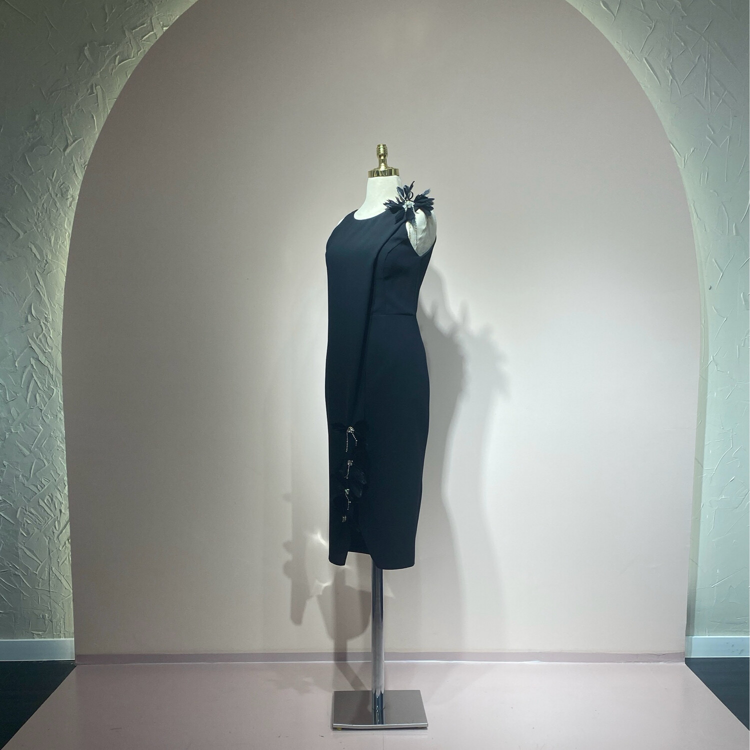 Vestido corto color negro de diversas tallas