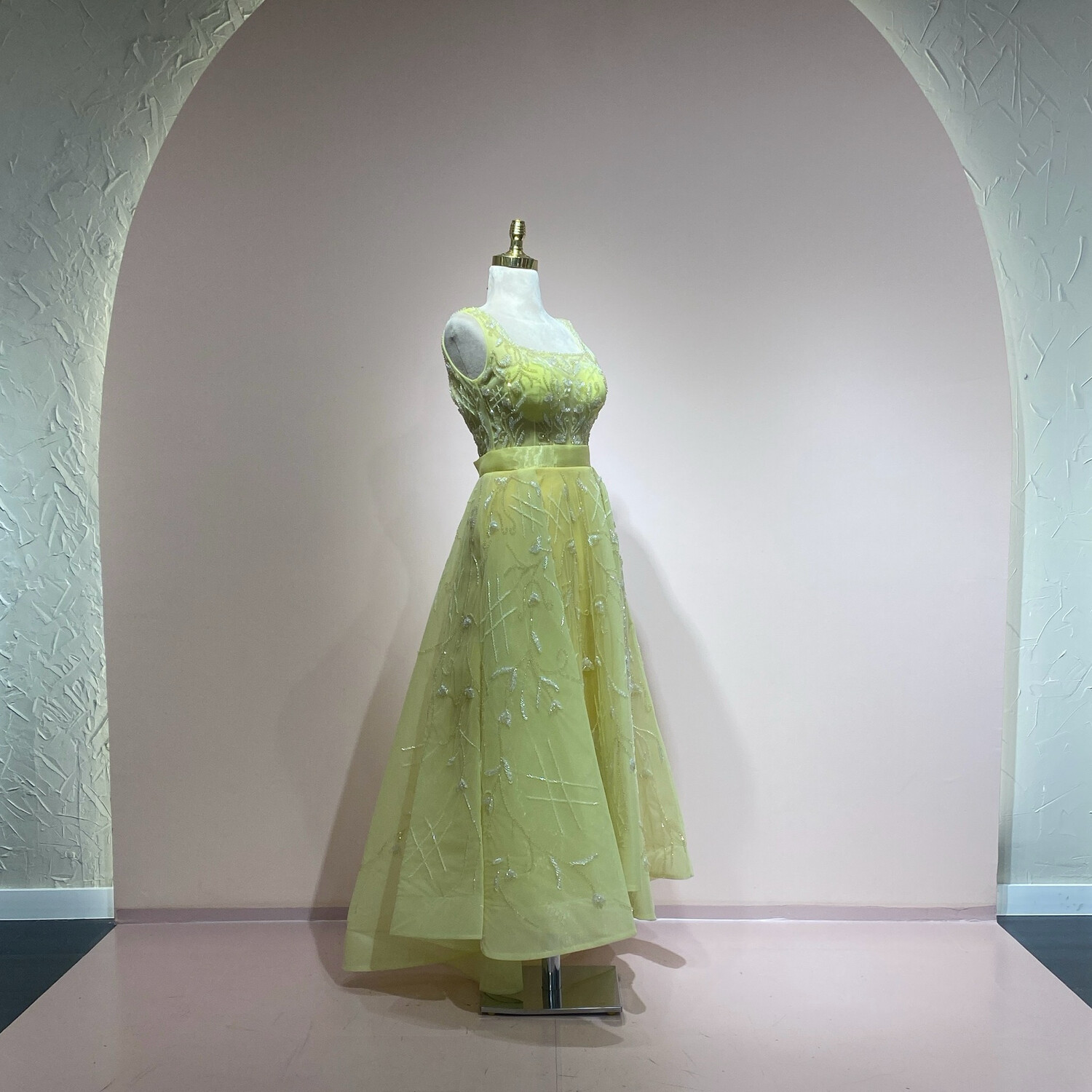Vestido largo amarillo talla 38