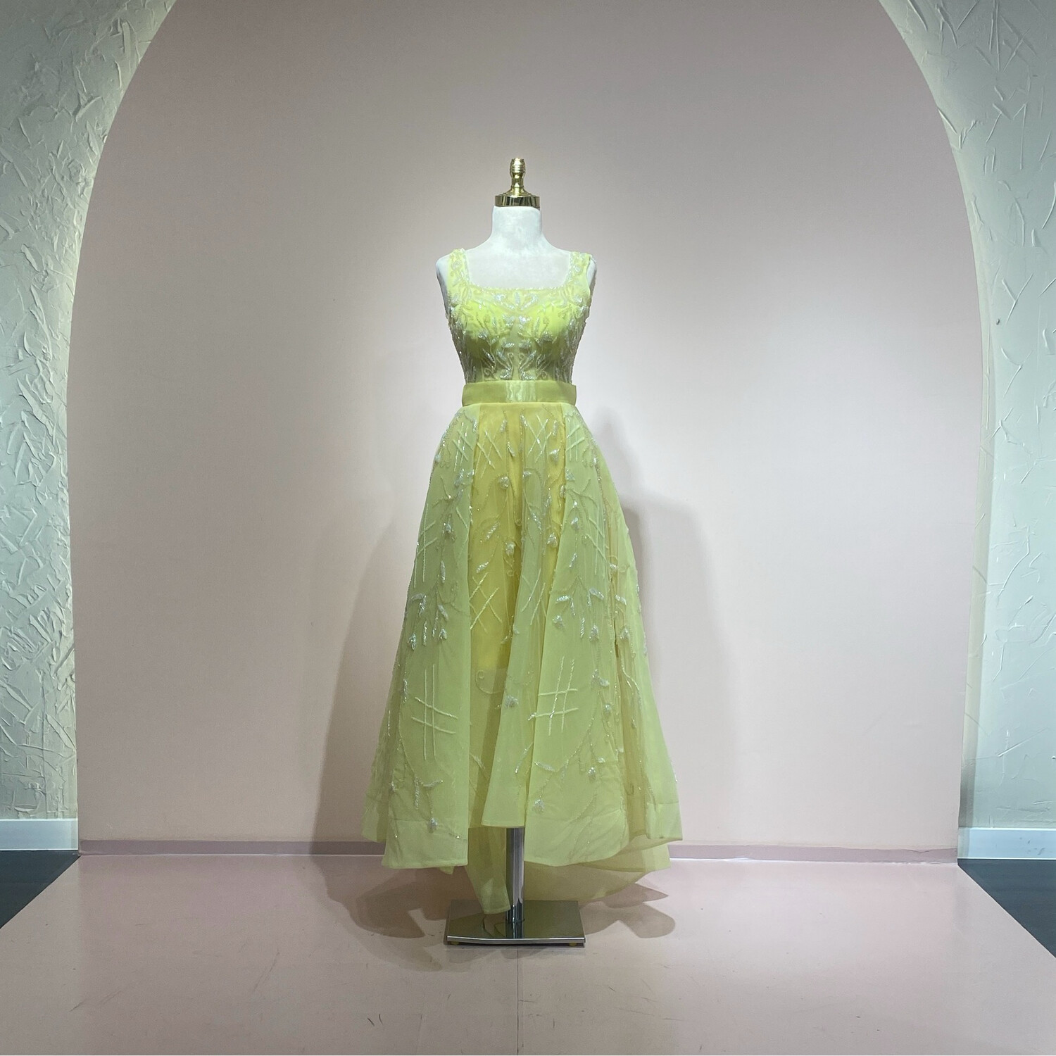 Vestido largo amarillo talla 38