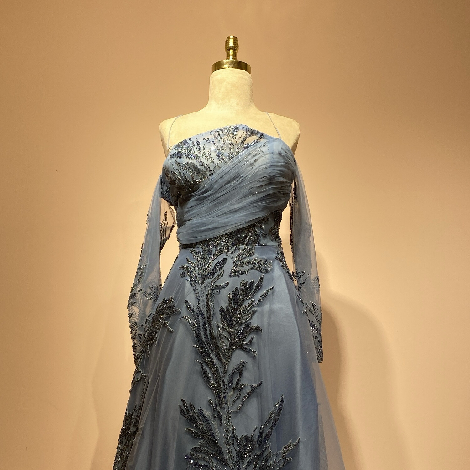 Vestido largo celeste talla 46/14
