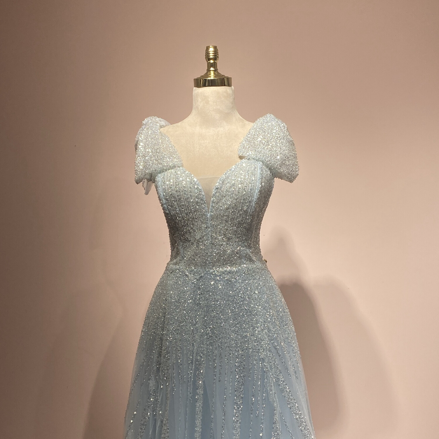 Vestido largo celeste talla 48/16