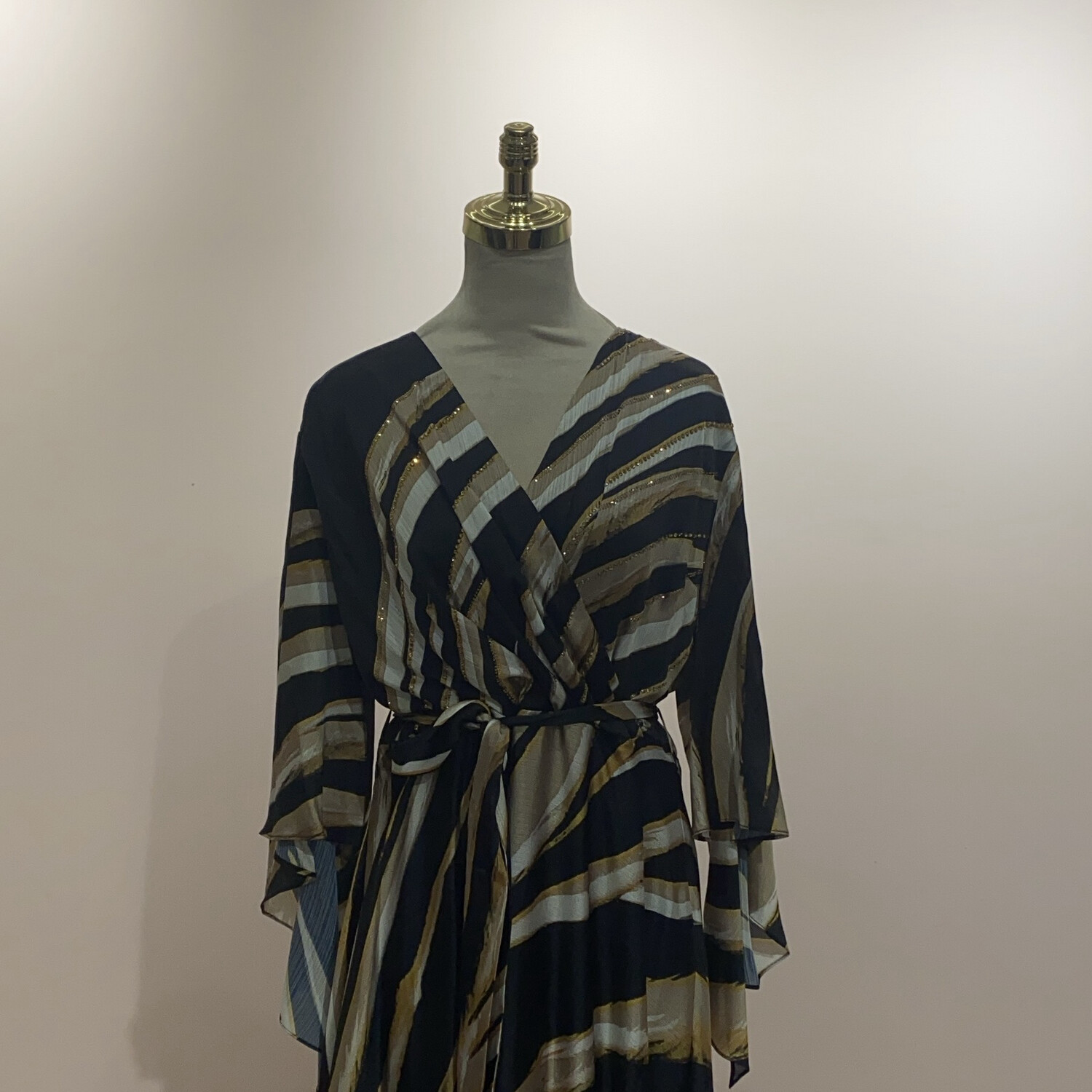 Vestido largo amarillo con negro talla 44