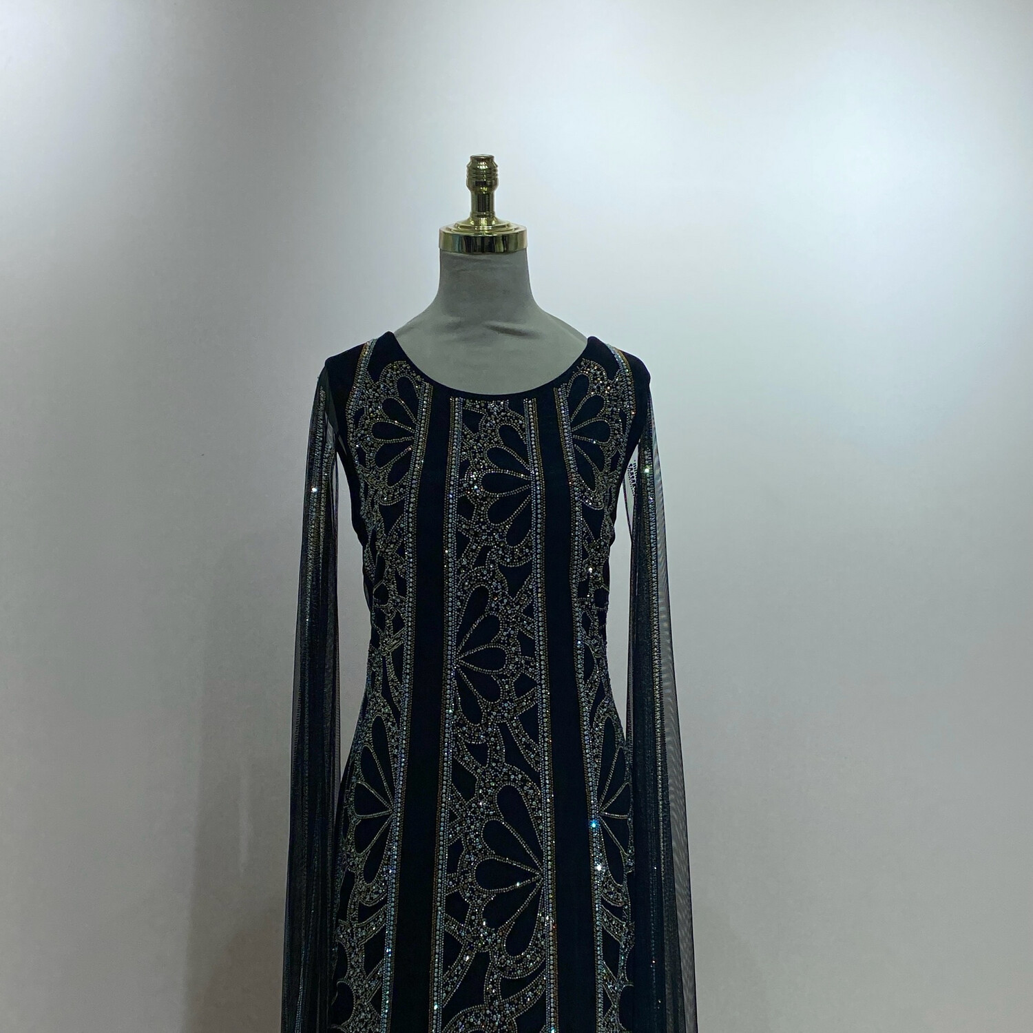 Vestido largo negro piedreria talla 44 - 46 - 48 - 50