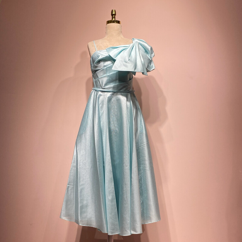 Vestido corto celeste talla 36/38/40/42