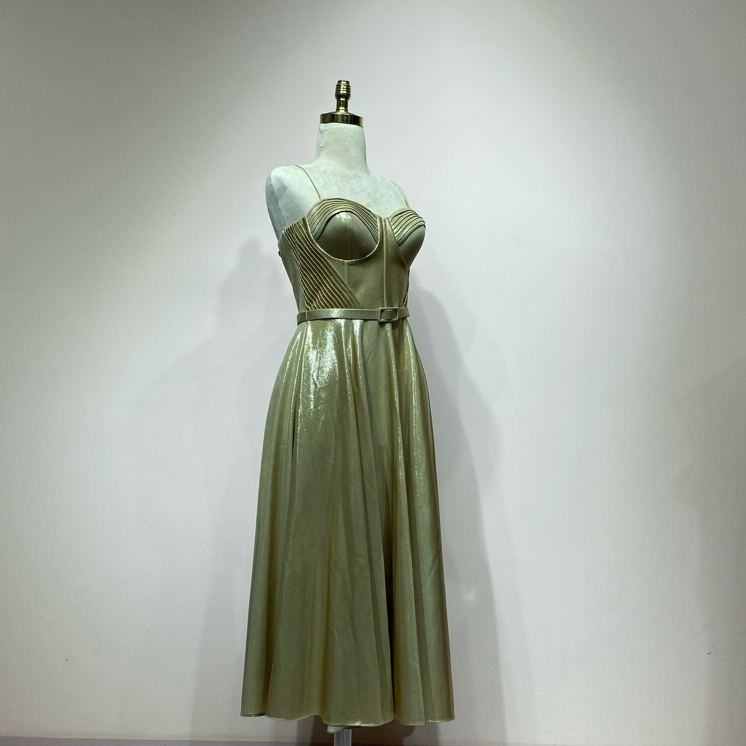 Vestido corto dorado talla 36/38/40/42