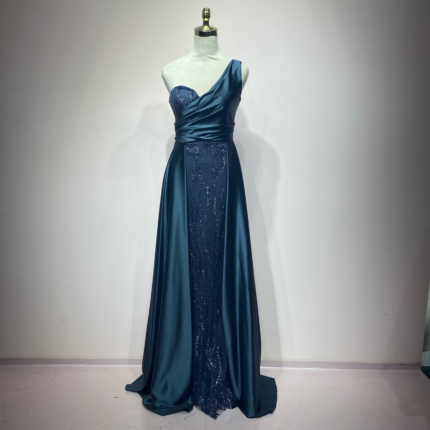 Vestido largo gris talla 2