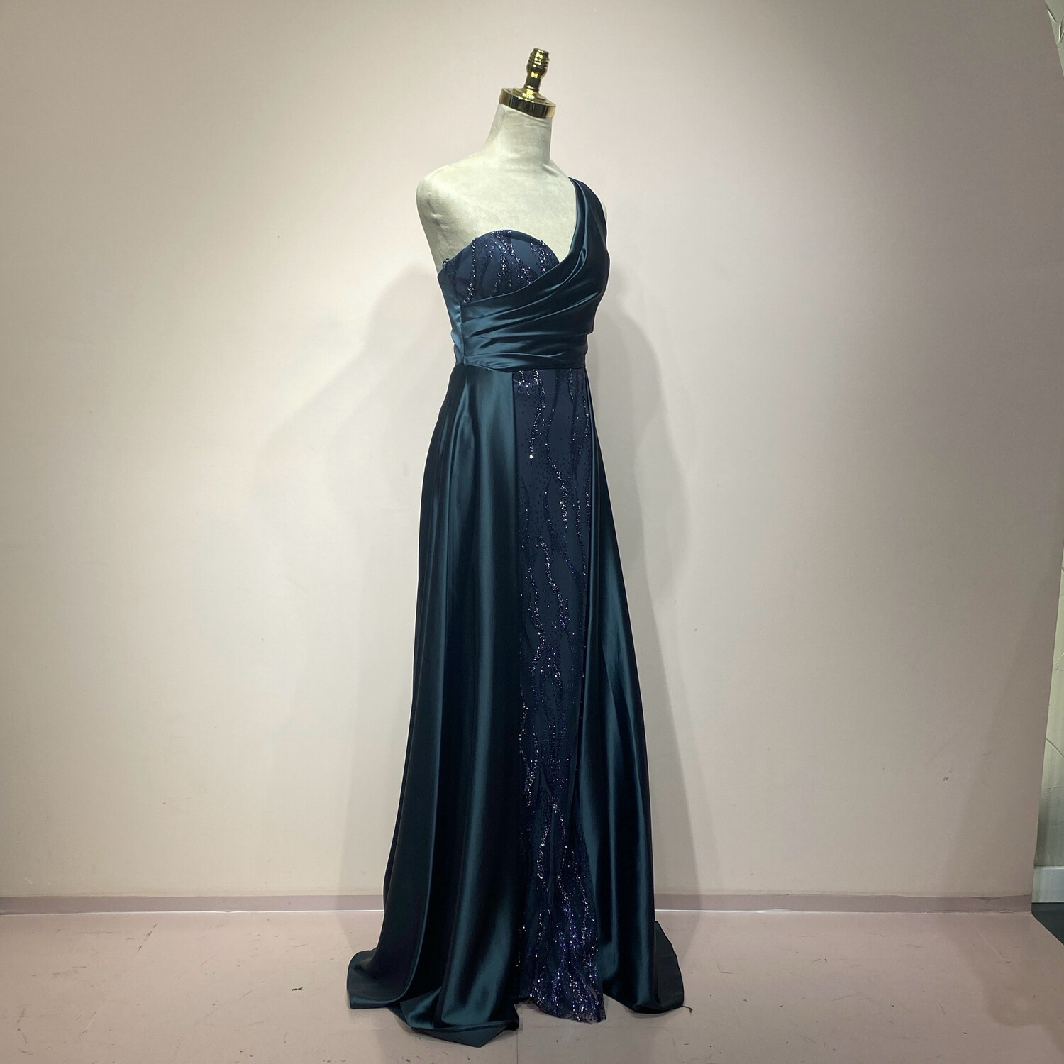 Vestido largo gris talla 2