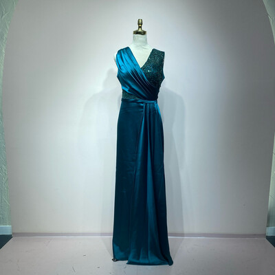 Vestido largo verde esmeralda talla 5