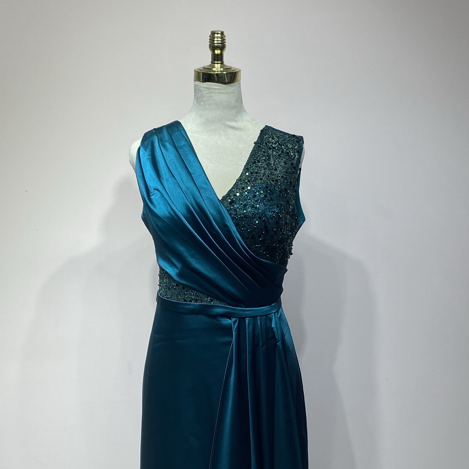 Vestido largo verde esmeralda talla 5
