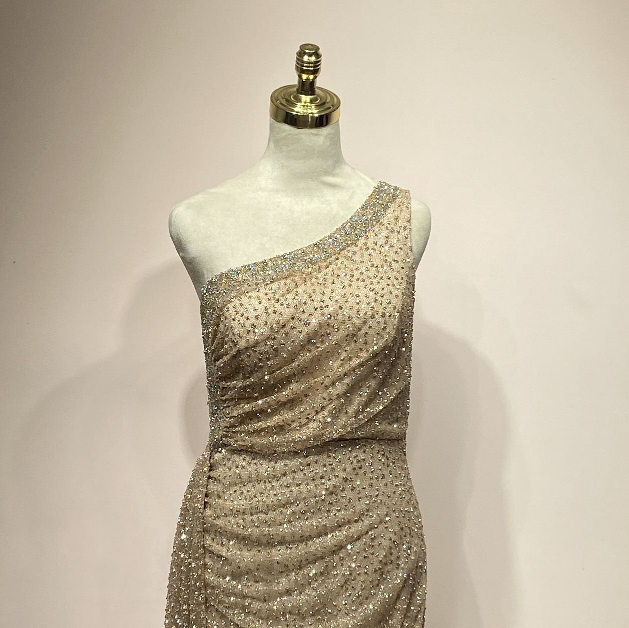 Vestido largo dorado