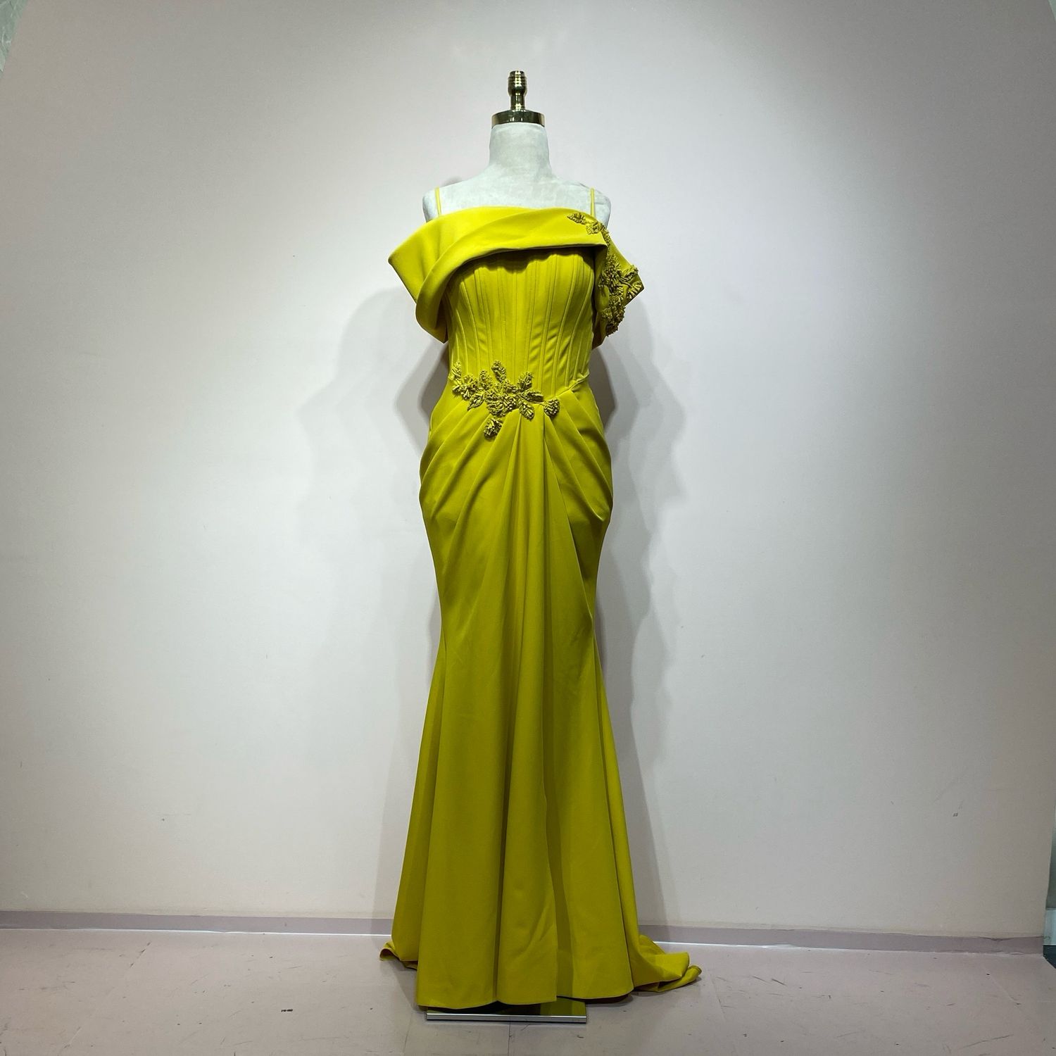 Vestido largo mostaza talla 40/8