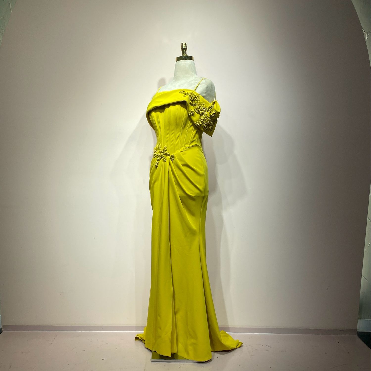 Vestido largo mostaza talla 40/8
